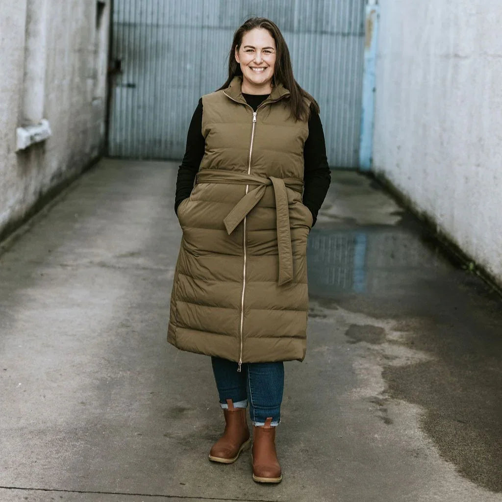 Bella Women's 90/10 Down Maxi Vest - Loden