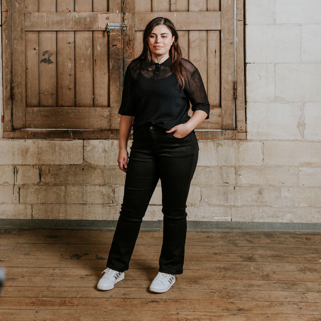 Cedar Women's Button Up Tee - Black