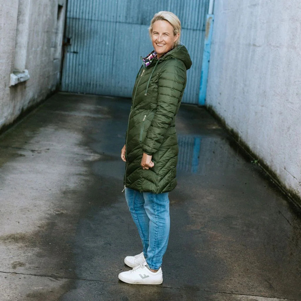 Arnie Women's 90/10 Reversible Down Coat - Cypress/Purple Fleur