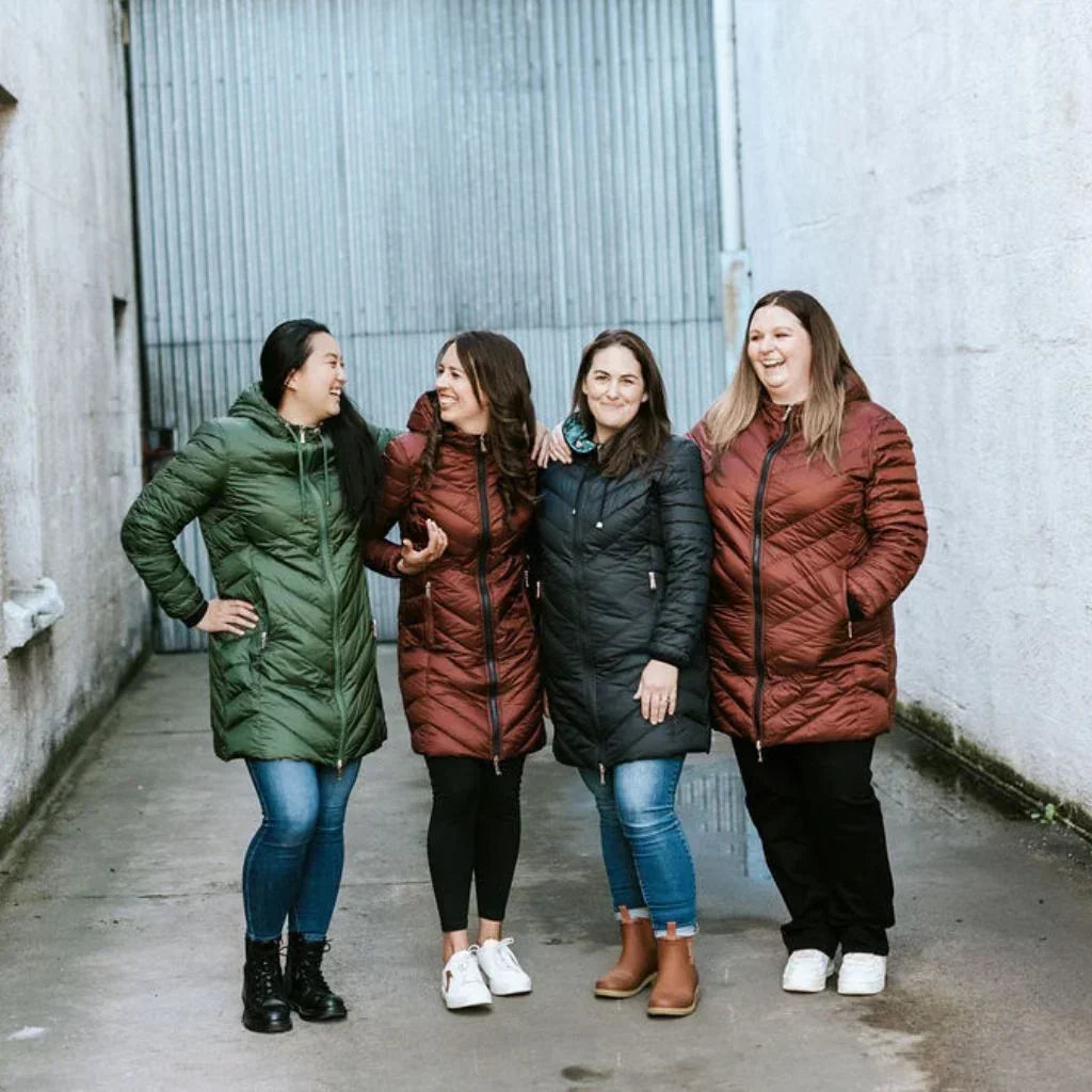 Arnie Women's 90/10 Reversible Down Coat - Black/Cabernet