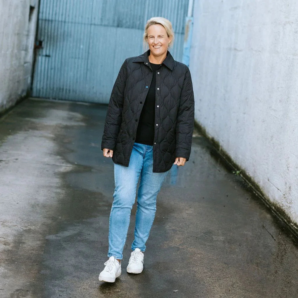 Ash Women's 90/10 Quilted Down Overshirt - Black