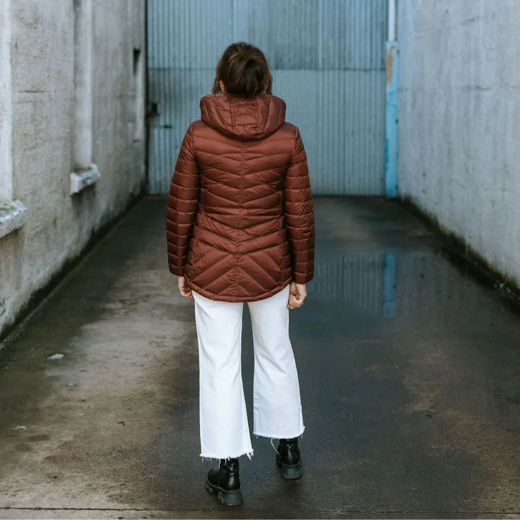 Cushla Women's 90/10 Packable Down Jacket - Cabernet