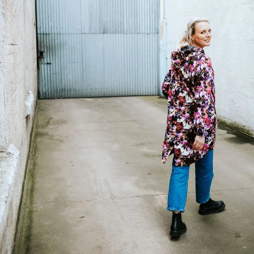 Georgie Women's Rain Coat x Evie Kemp - Purple Fleur