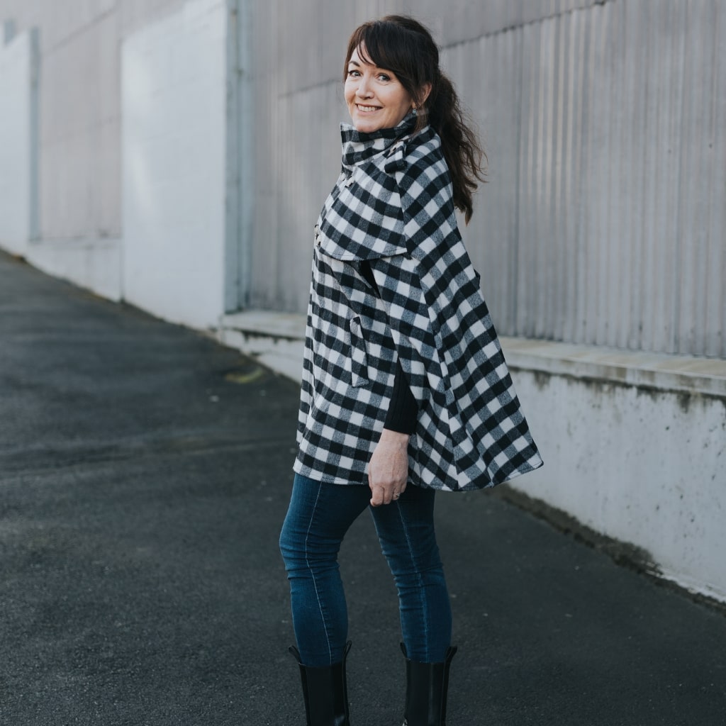 Harper Women's Wool Cape - Black & White Plaid