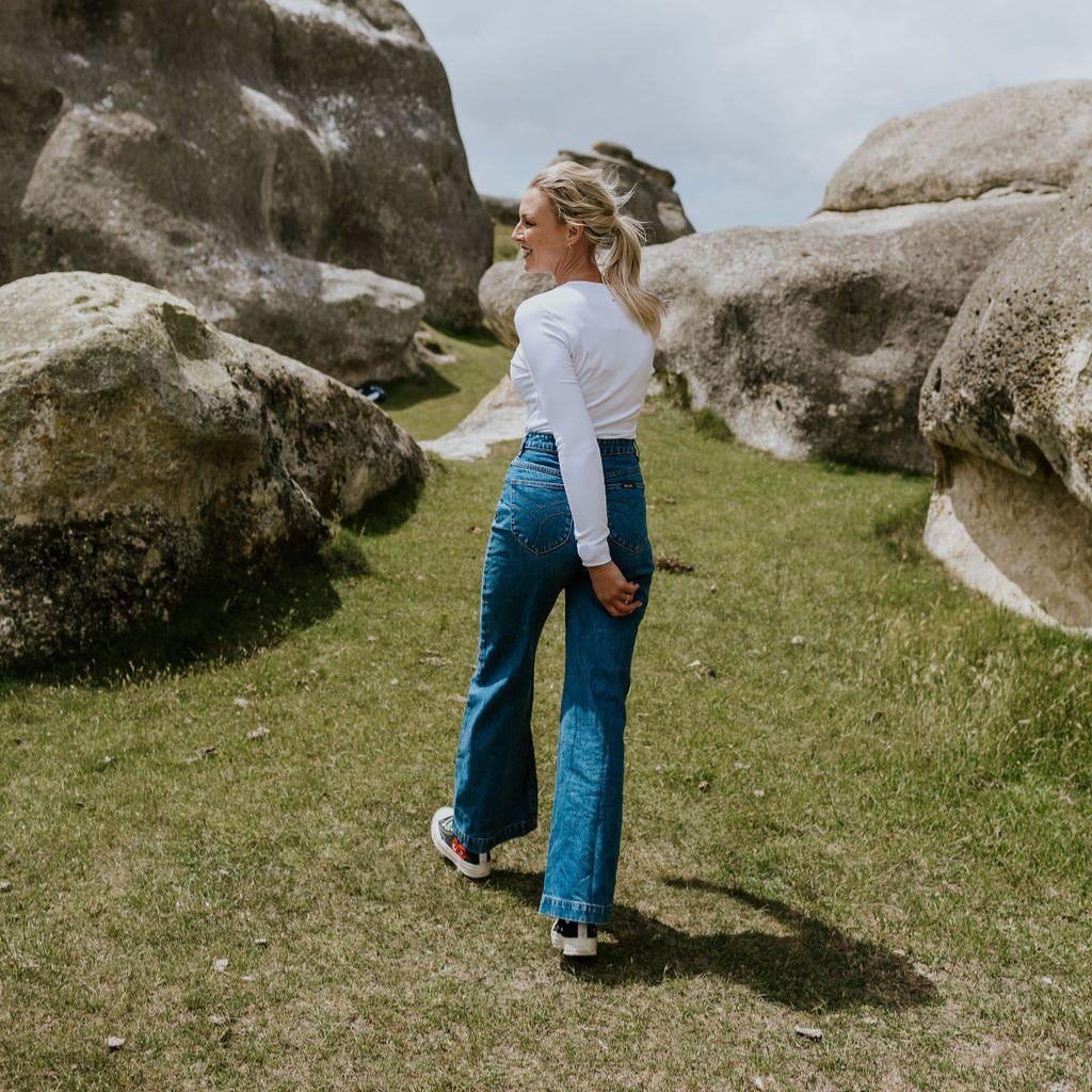 Lina Women's Long Sleeve Knit - White