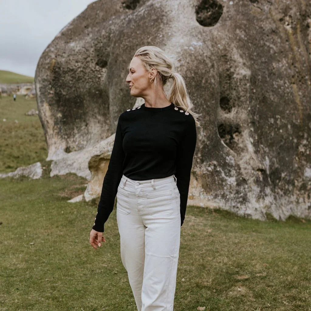 Nicki Women's Knit Crew Sweater - Black