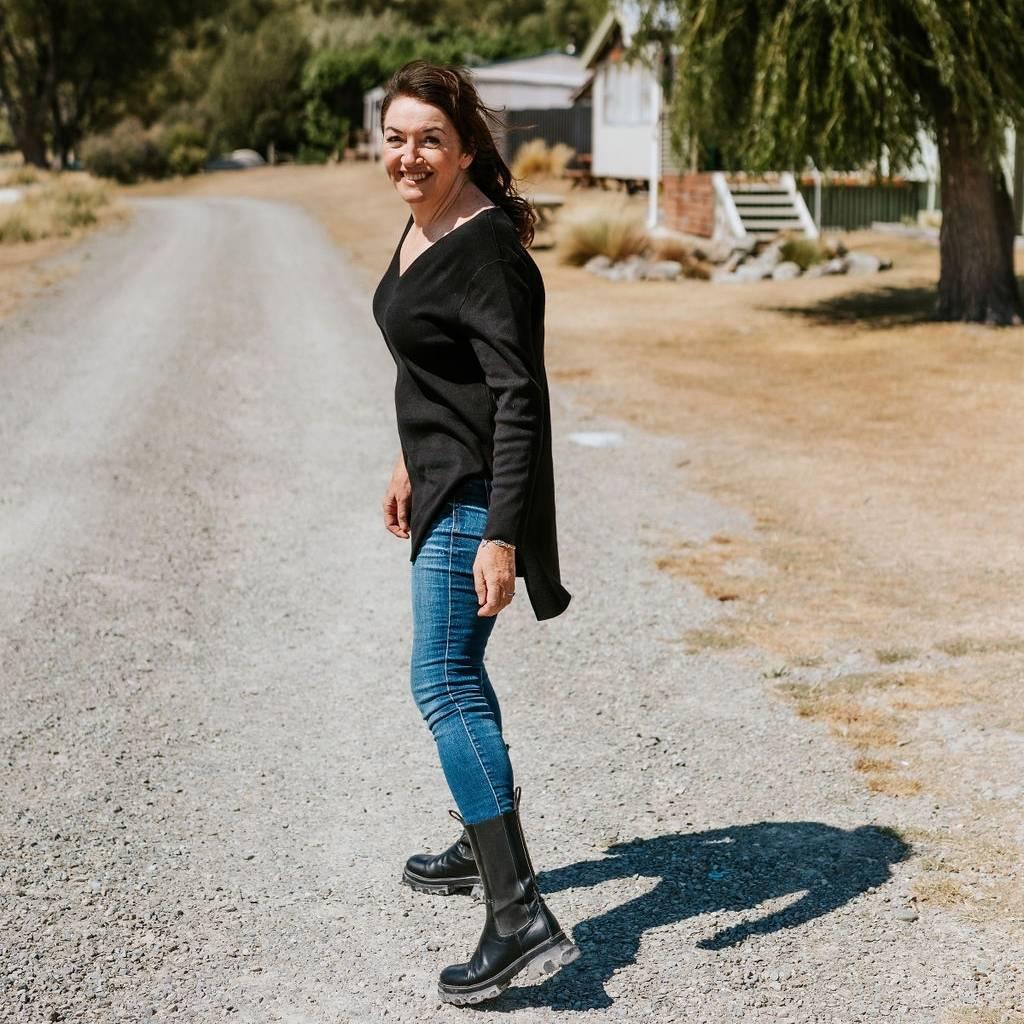 Abby 2.0 Women's V Neck Sweater - Blue Depths