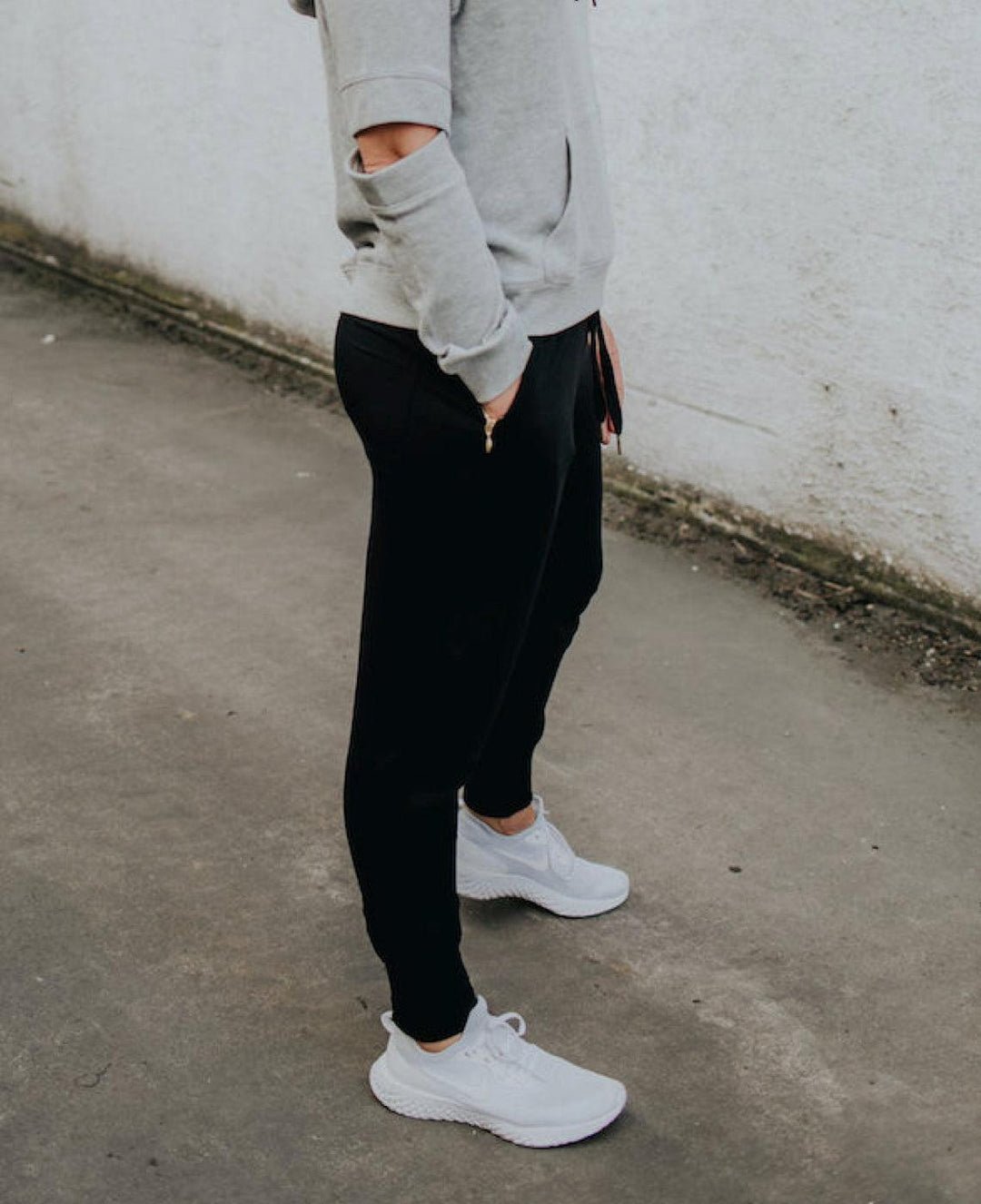 Violet Women's Modal Jogger Pants - Black