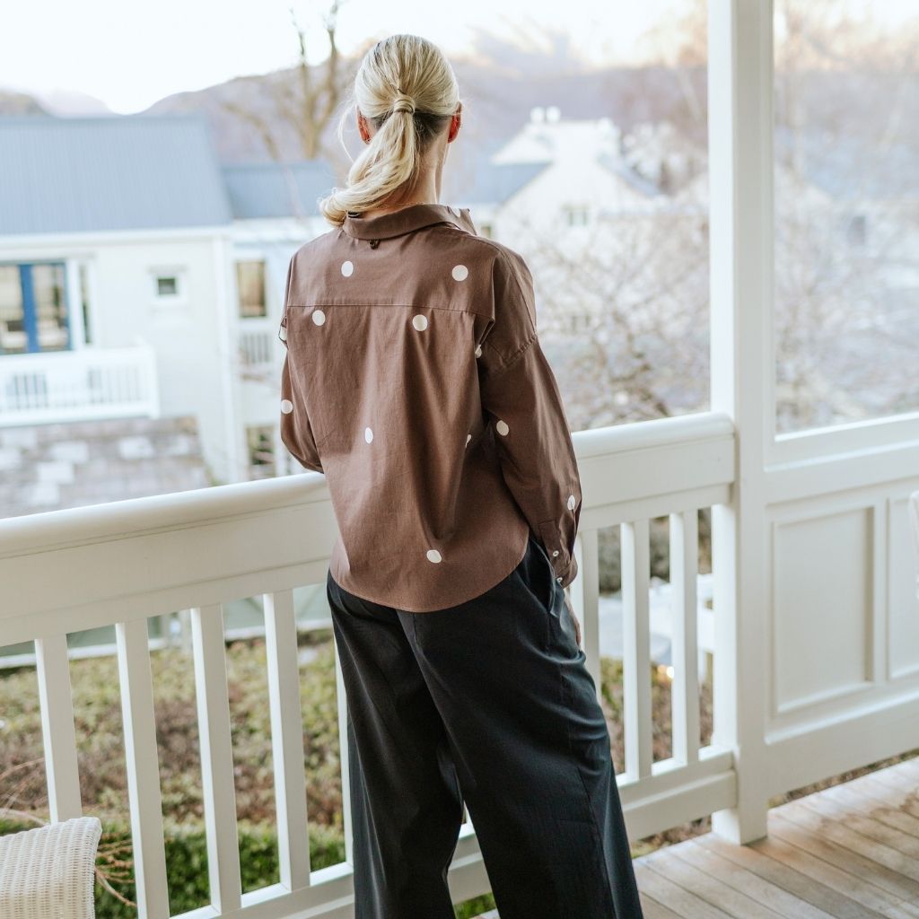 Alex Cropped Women's Shirt | Choc Spot
