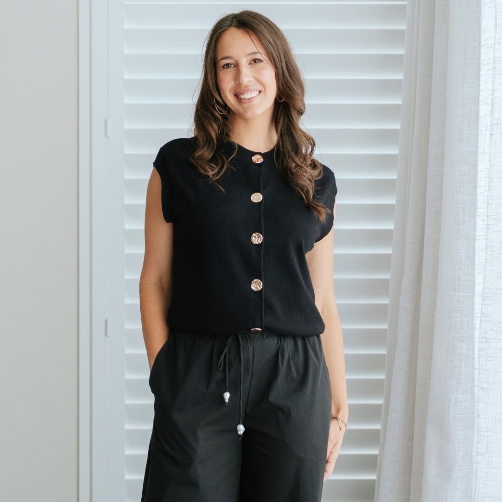 Camilla Women's Sweater Vest  |  Black