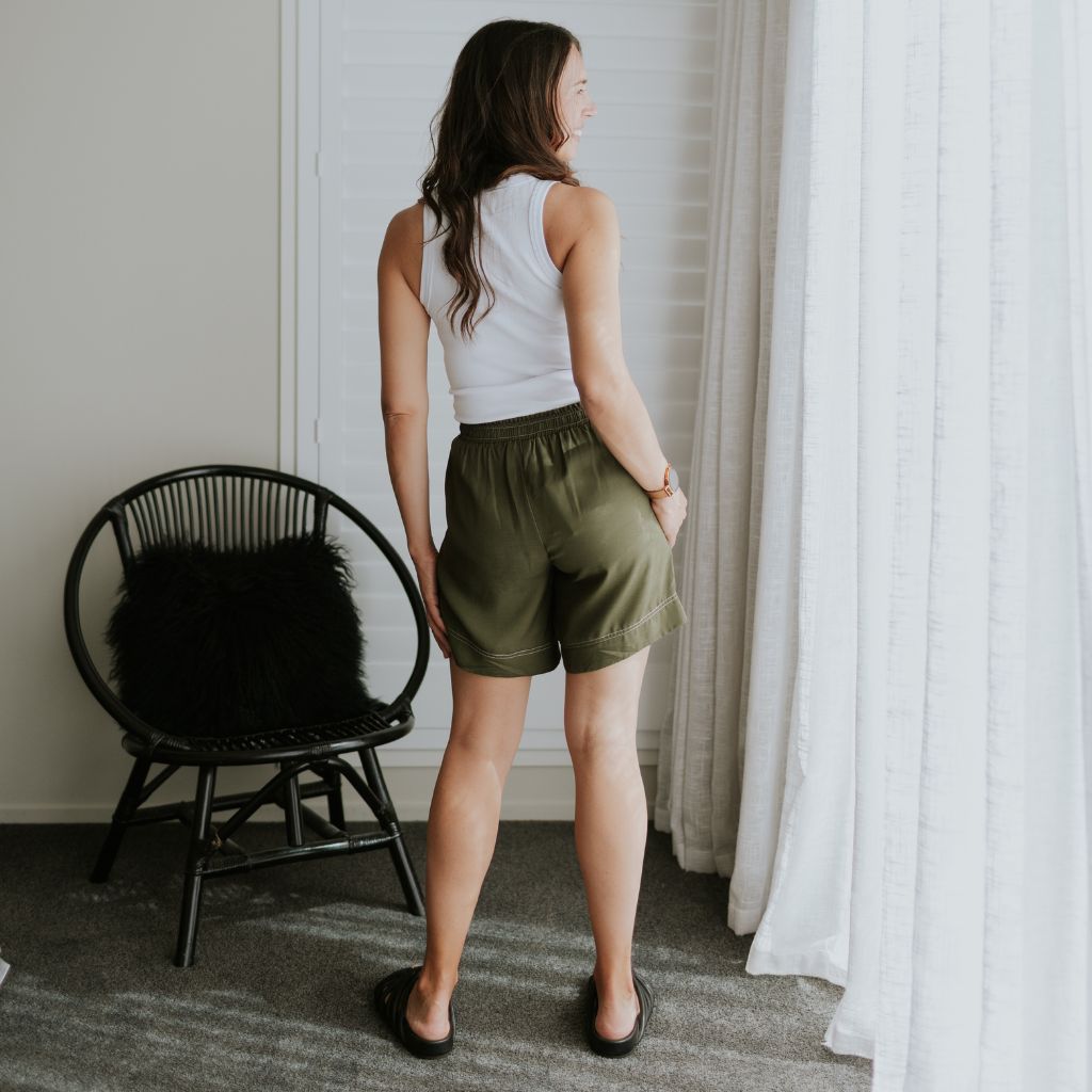 Dylan Women's Viscose Blend Shorts - Bonsai Green