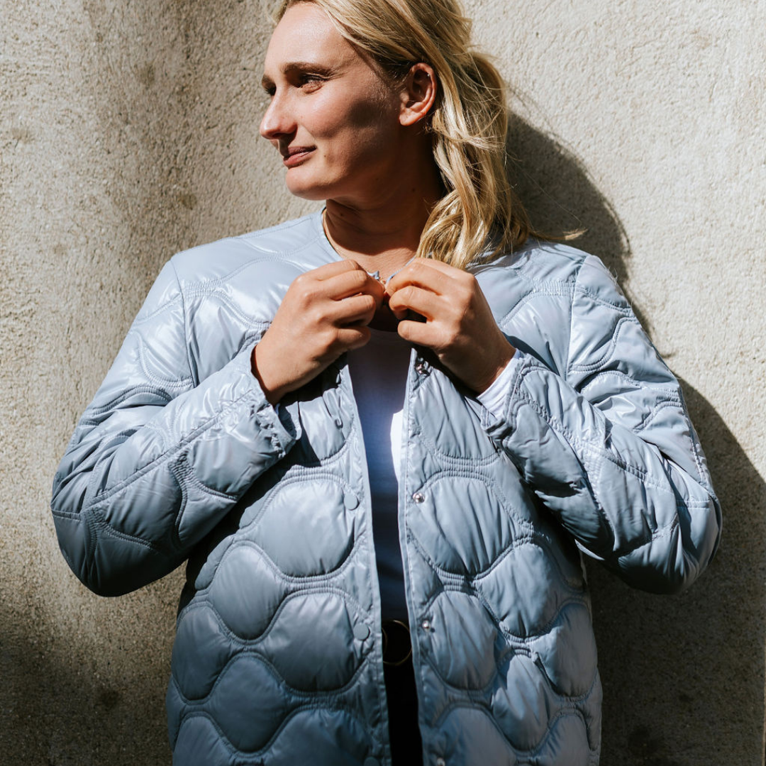 Liss Women&#39;s 90/10 Down Quilted Jacket - Ice Blue