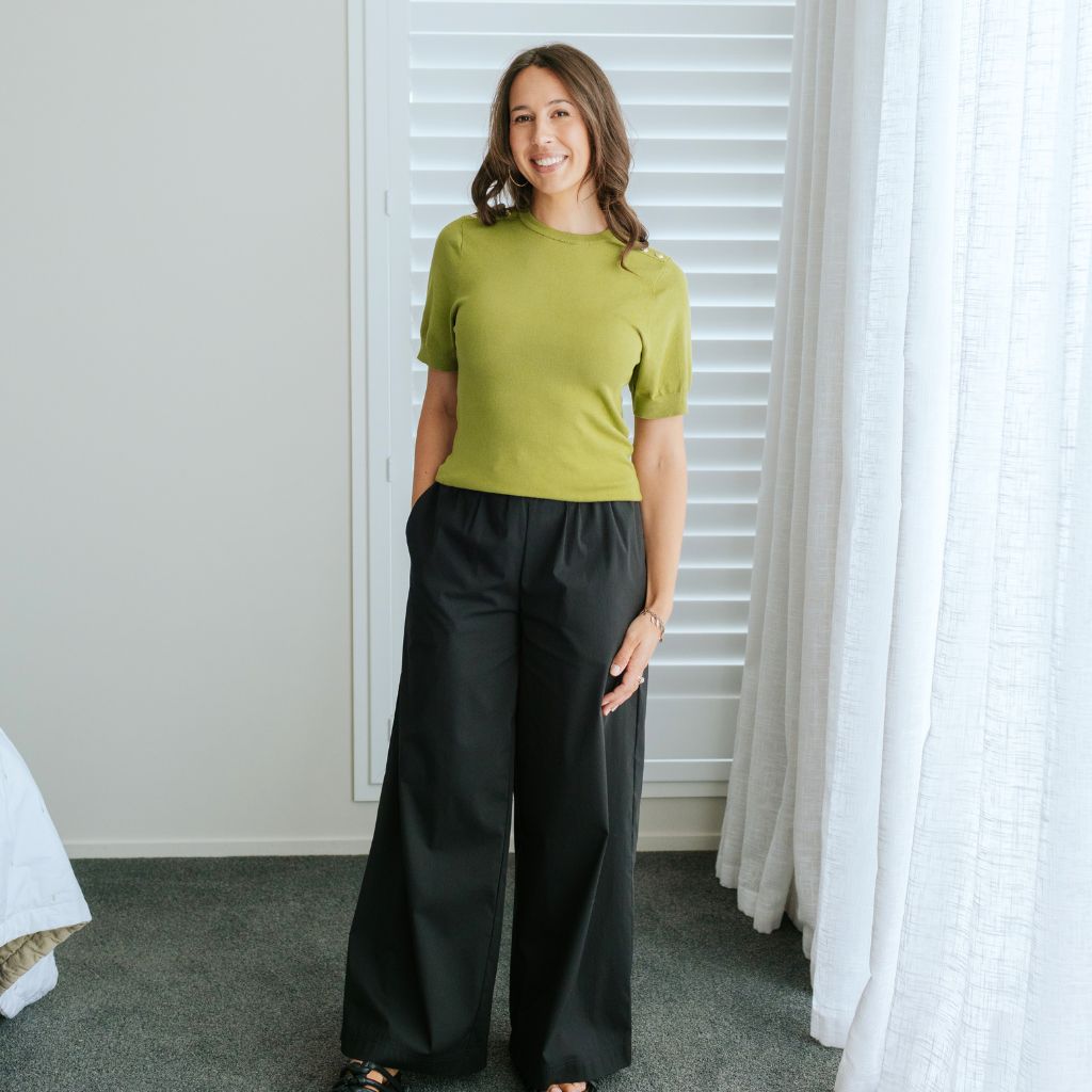 Nicola Women's Sweater Tee | Avocado